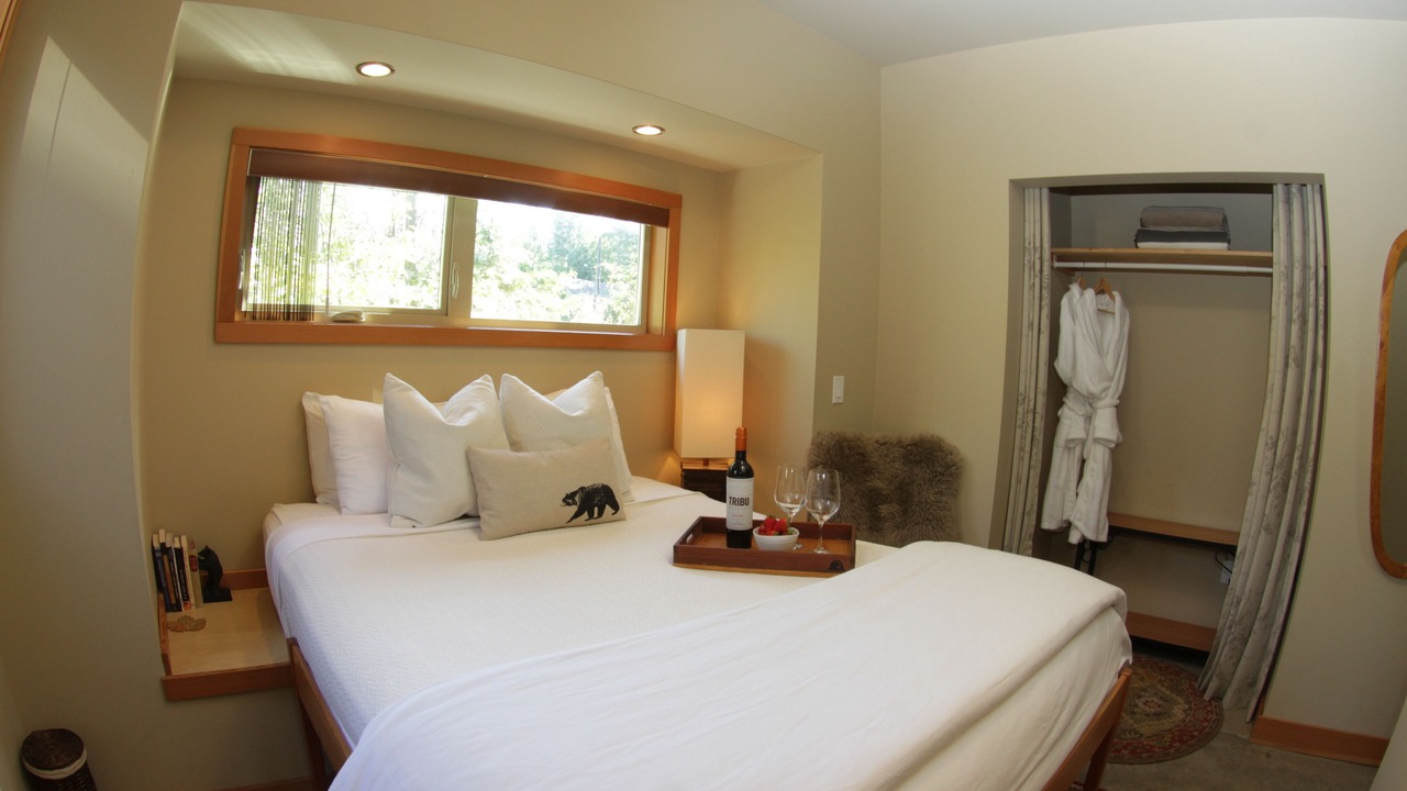 Photo of Bedroom in Tofino