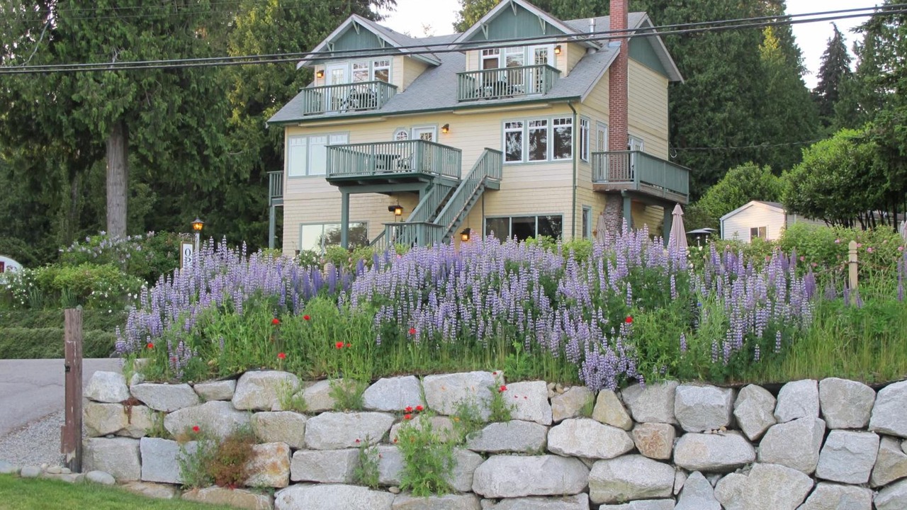 Photo of Outdoor in Gibsons