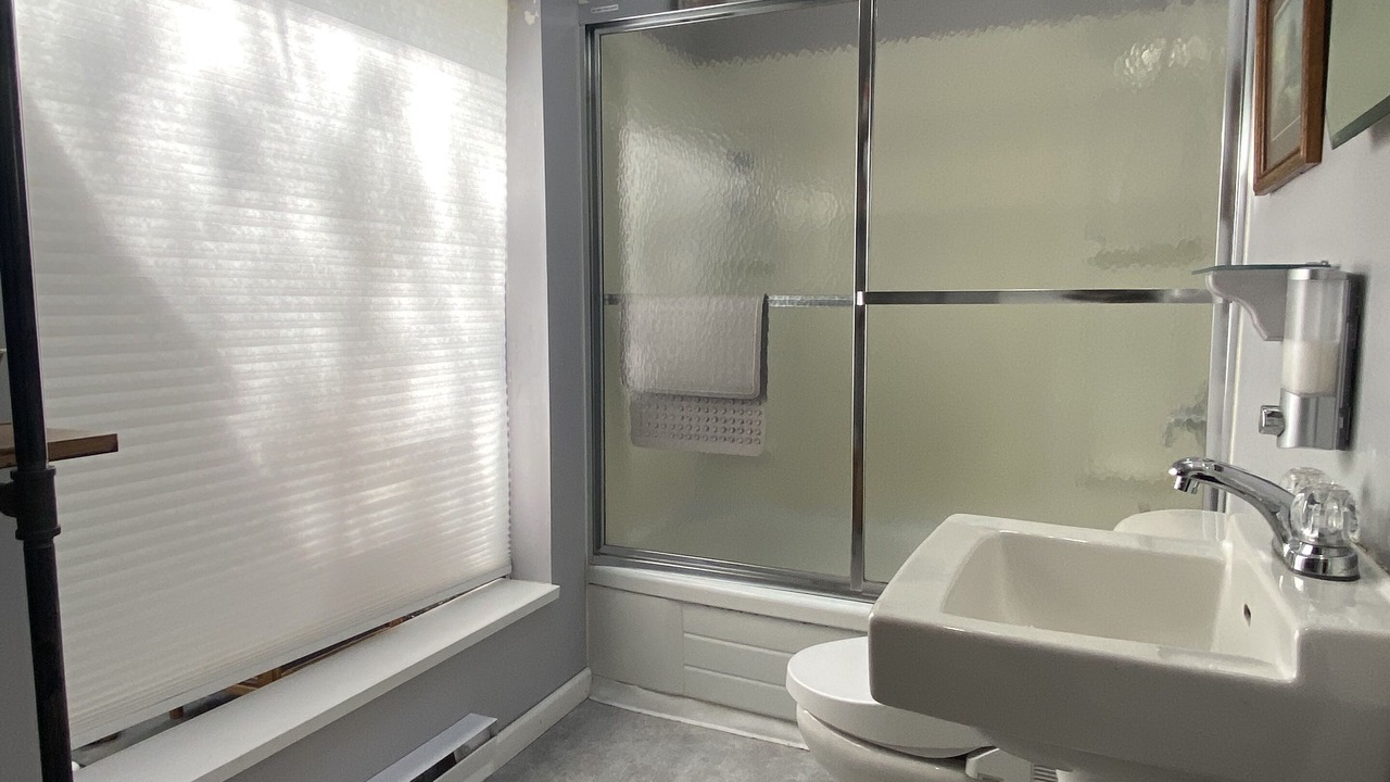 Photo of Bathroom in Irvines Landing
