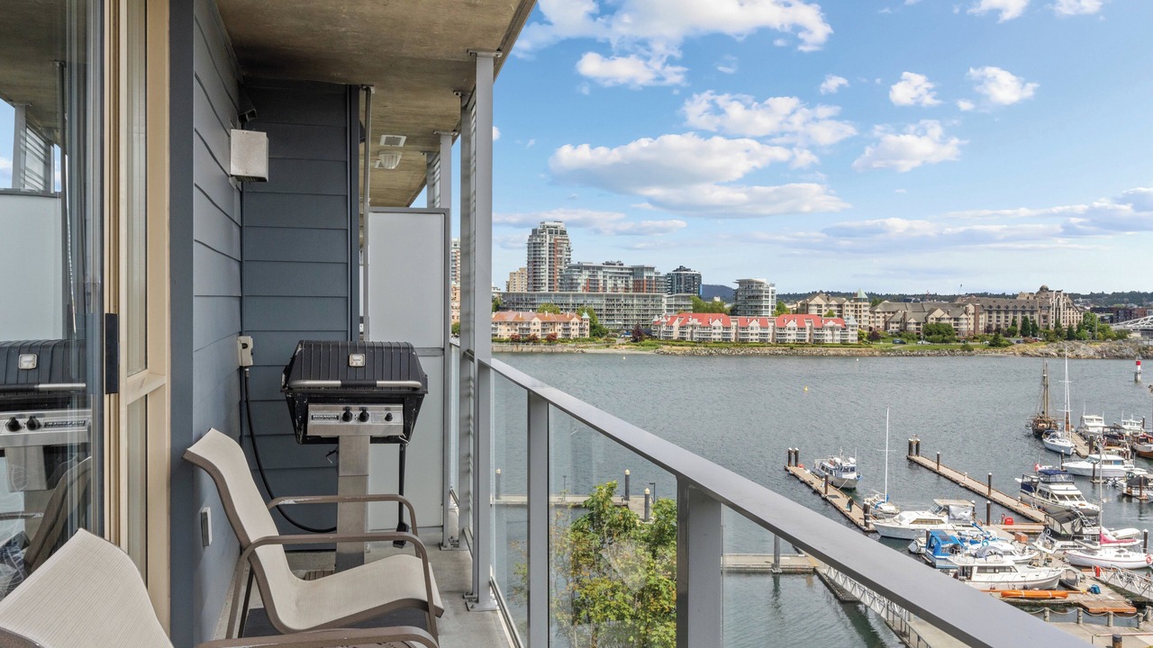 Photo of Patio Balcony in Inner Harbour
