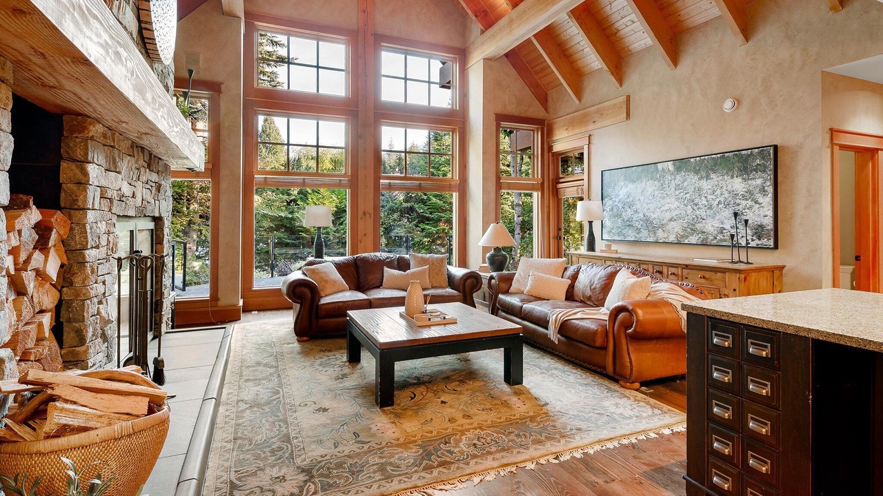 Photo of Livingroom in Whistler