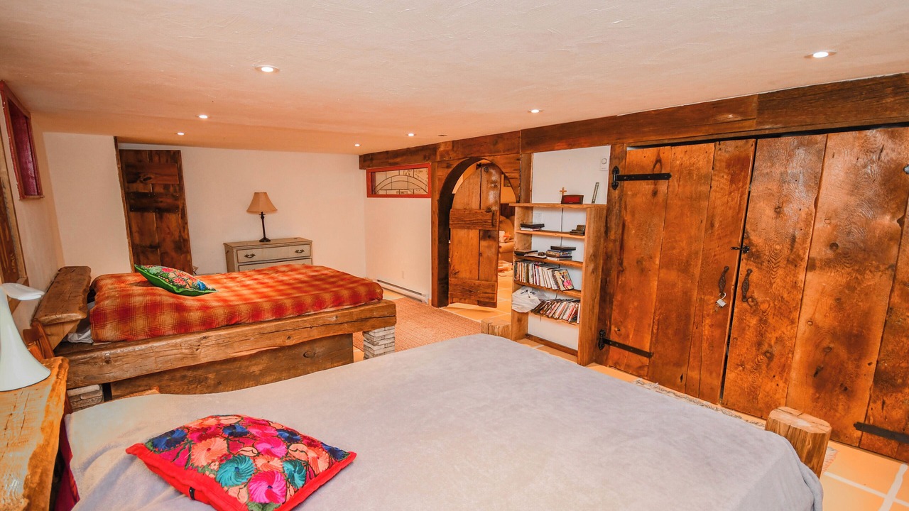 Photo of Bedroom in Oro Station