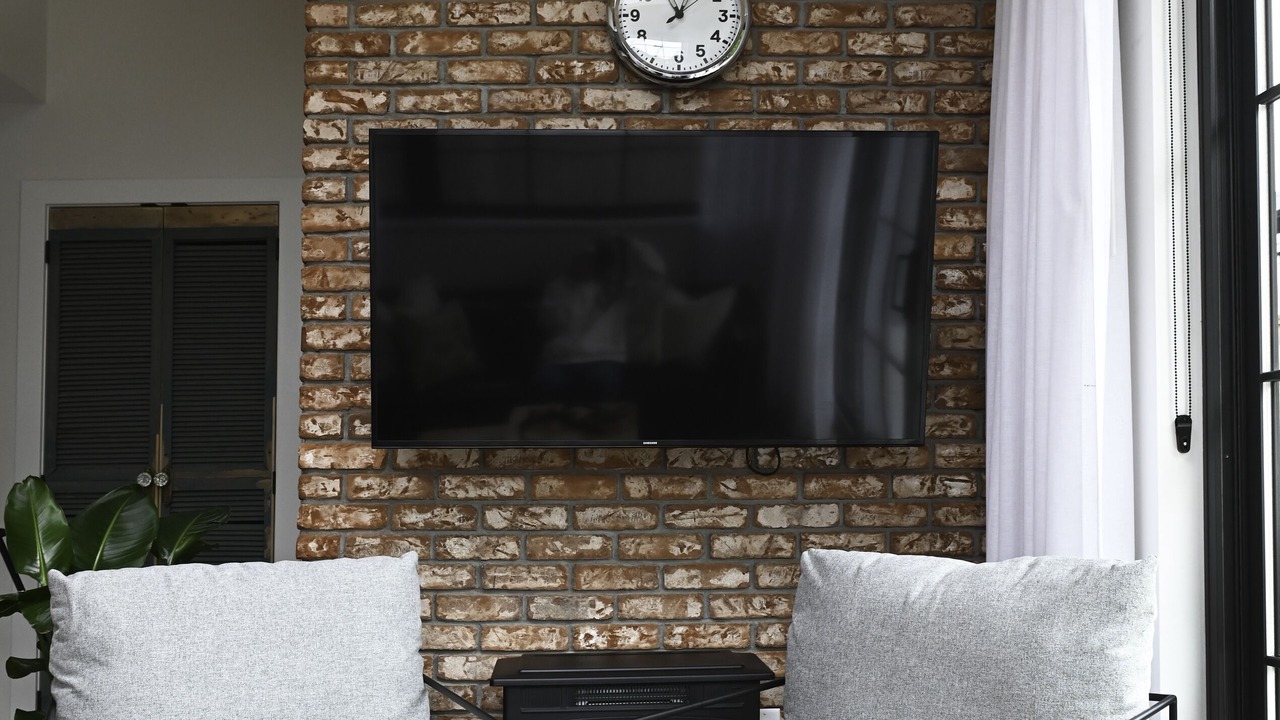 Photo of Livingroom in Central Lonsdale