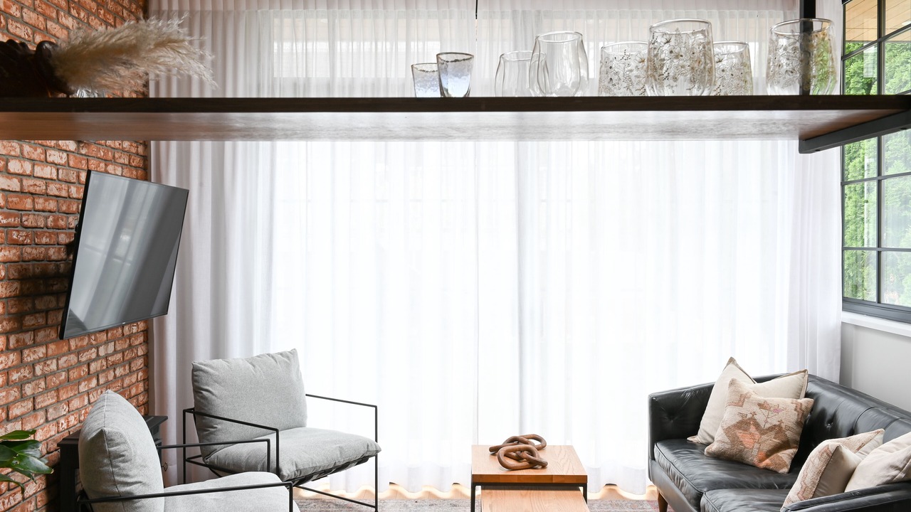 Photo of Livingroom in Central Lonsdale
