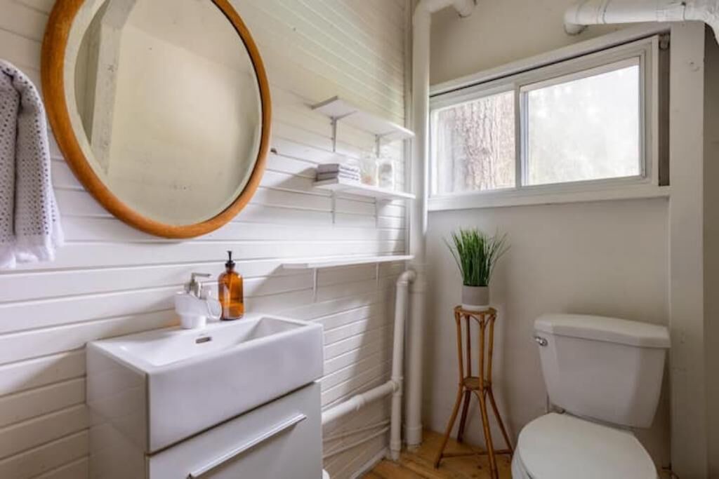 Photo of Bathroom in Sunshine Valley