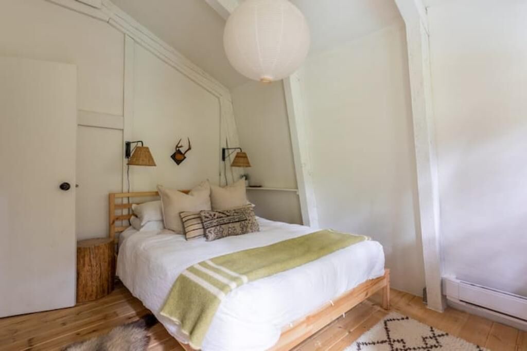 Photo of Bedroom in Sunshine Valley