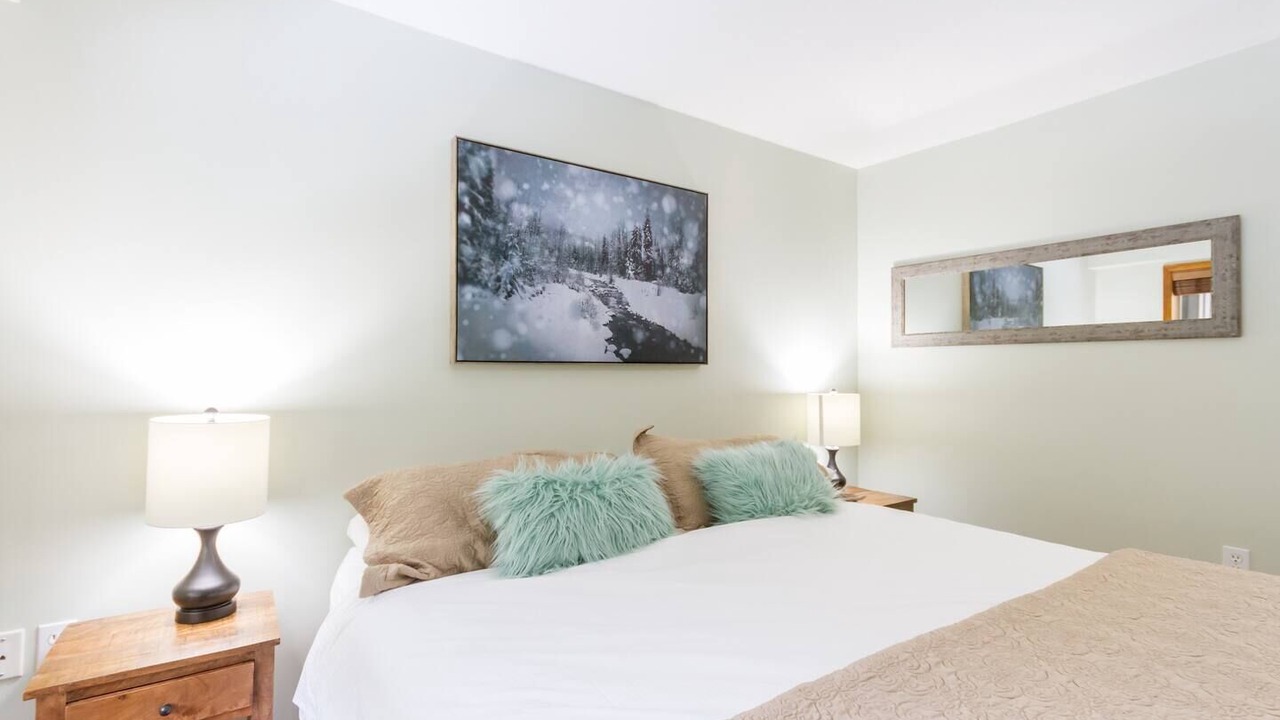 Photo of Bedroom in Upper Village