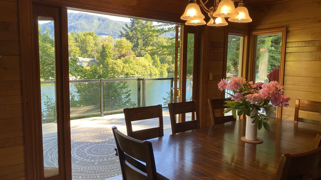 Photo of Others in Lake Cowichan