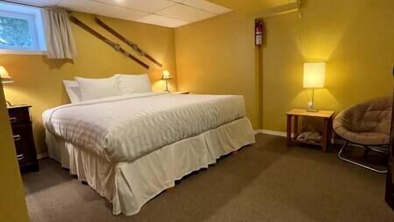 Photo of Bedroom in East Kootenay