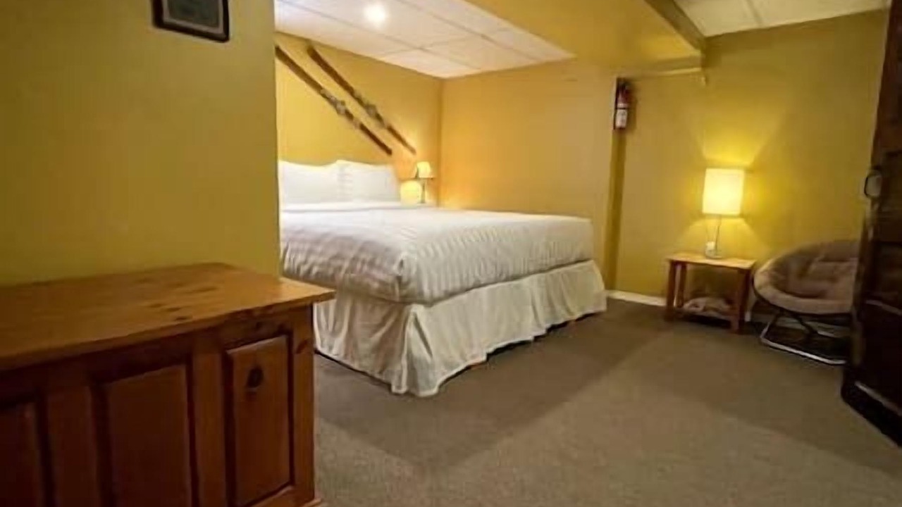 Photo of Bedroom in East Kootenay