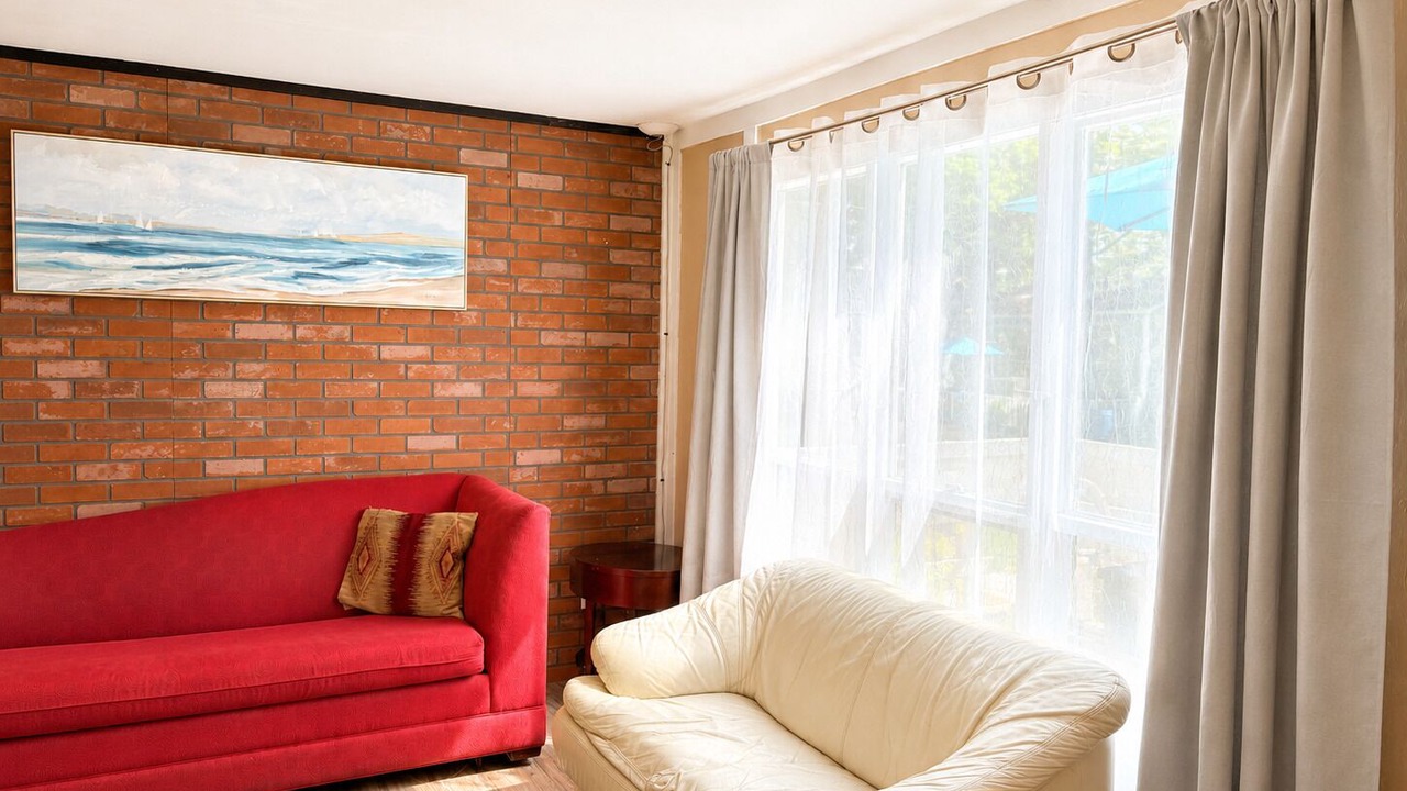 Photo of Livingroom in Wasaga Beach