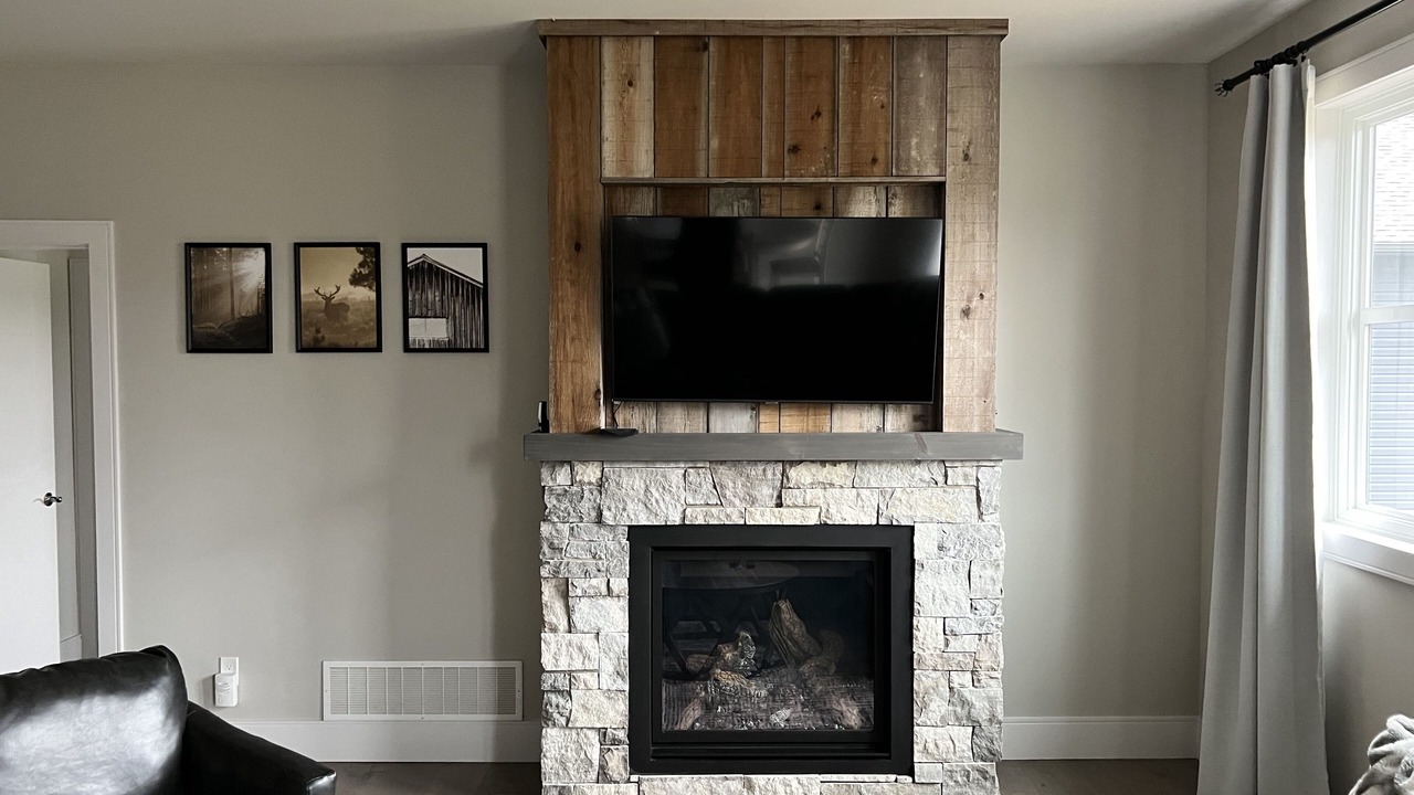 Photo of Livingroom in Wasaga Beach
