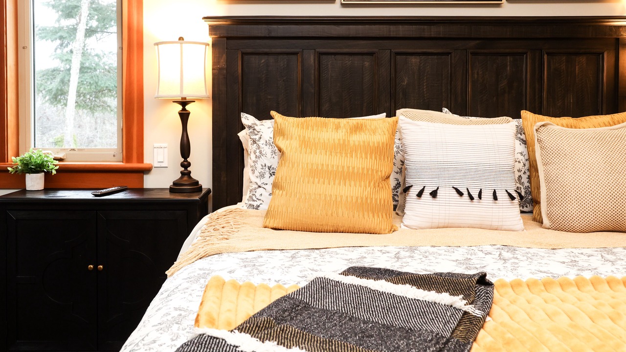 Photo of Bedroom in Central Saanich