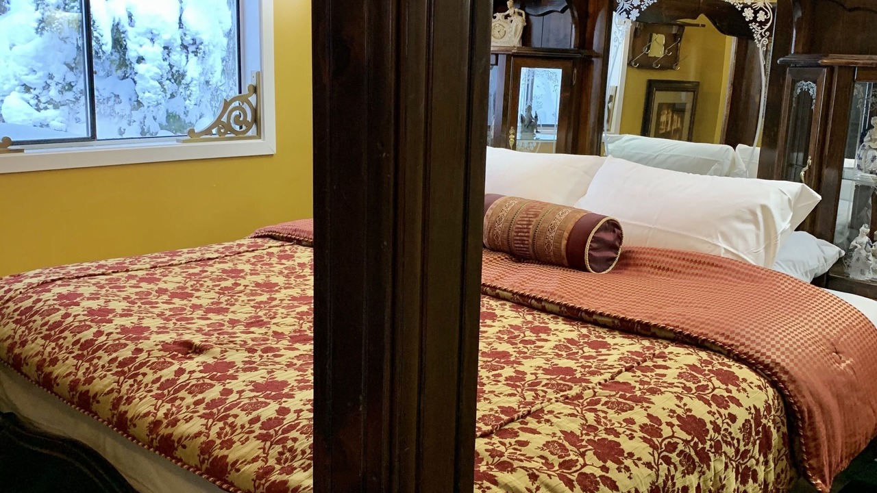 Photo of Bedroom in Courtenay
