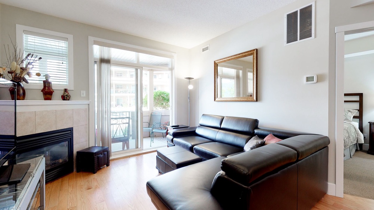 Photo of Livingroom in North End