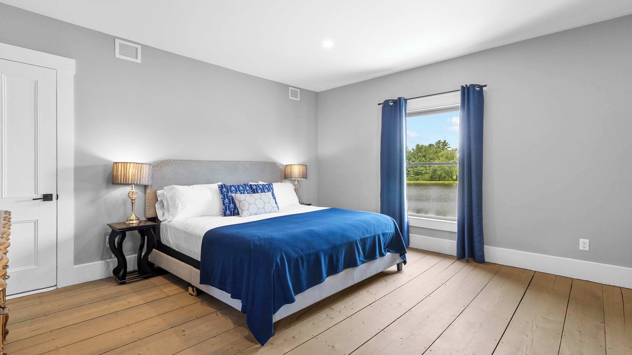 Photo of Bedroom in Cookshire-Eaton