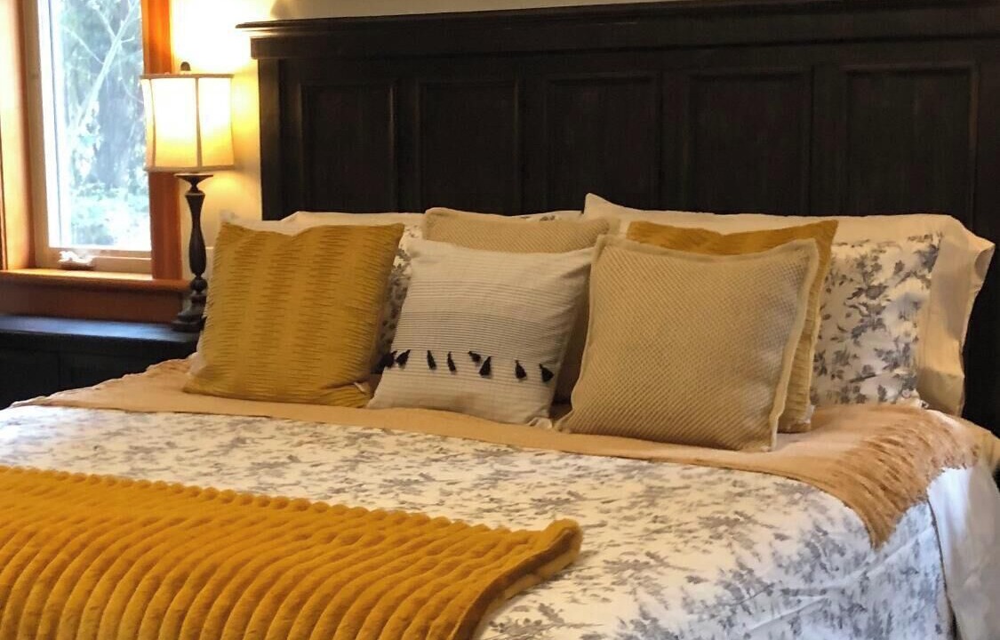 Photo of Bedroom in Saanichton