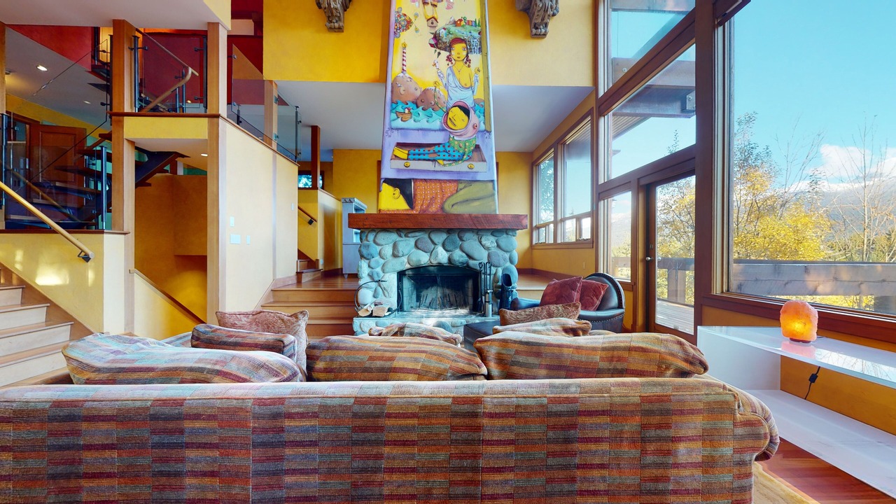 Photo of Livingroom in Blueberry Hill