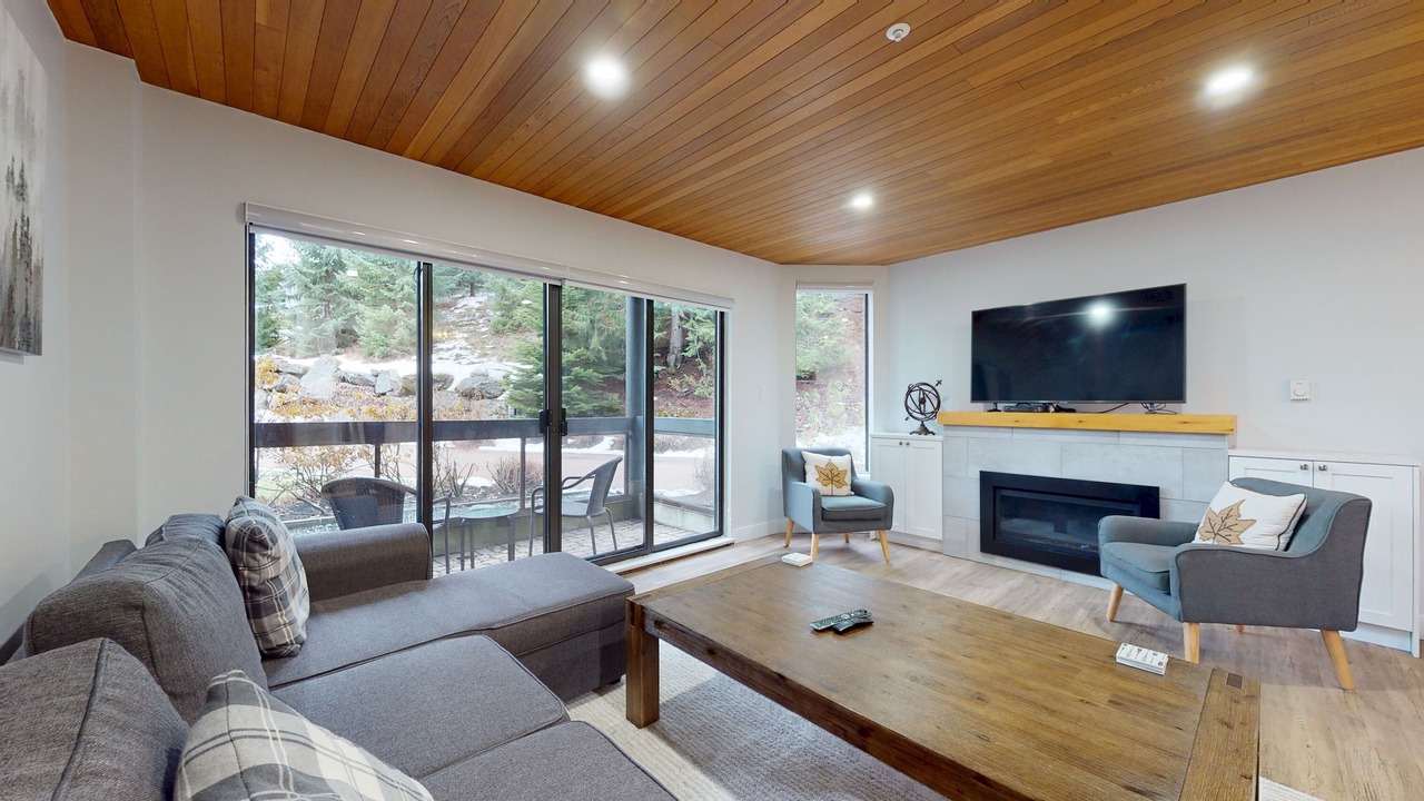 Photo of Livingroom in Blueberry Hill