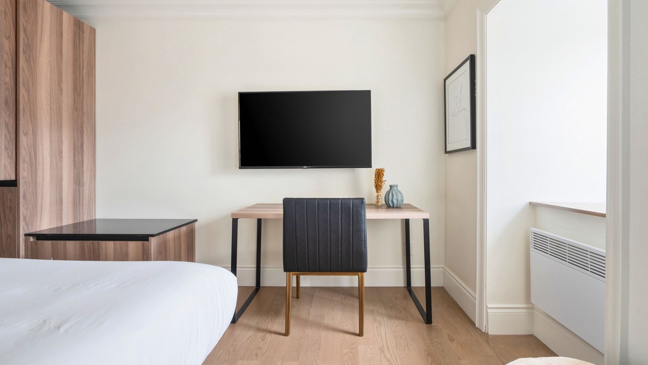 Photo of Bedroom in Latin Quarter