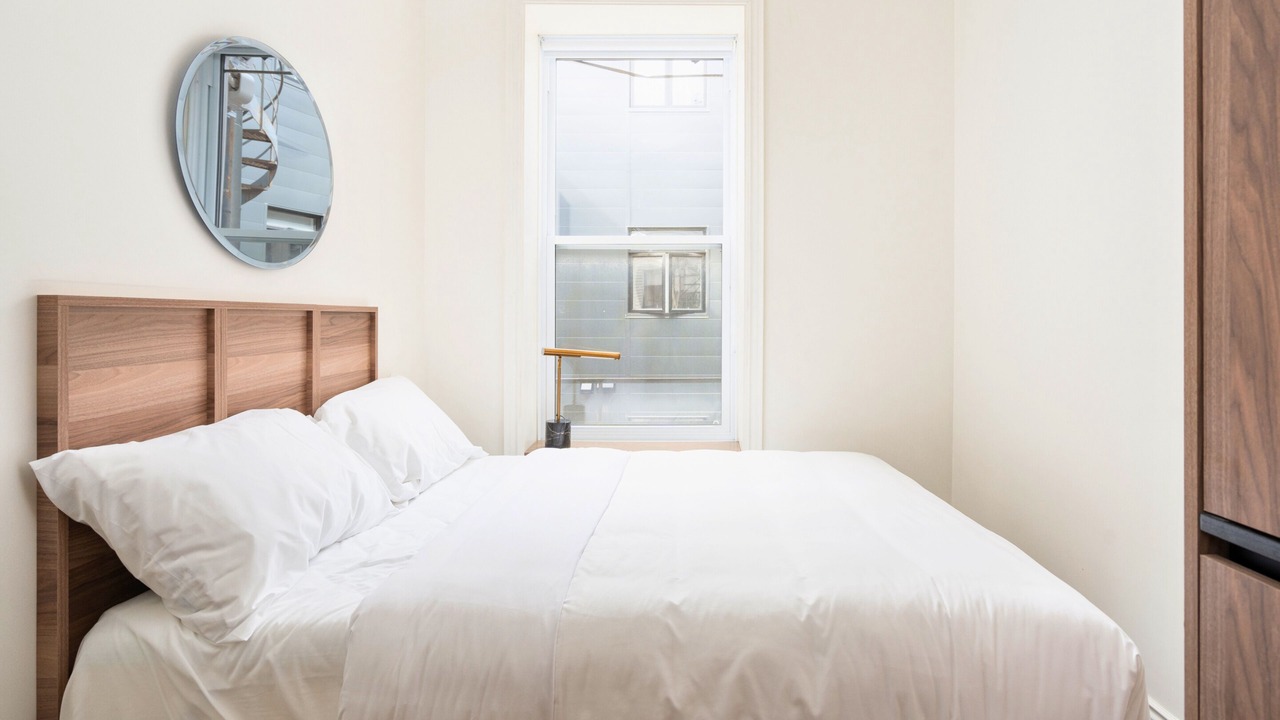 Photo of Bedroom in Latin Quarter