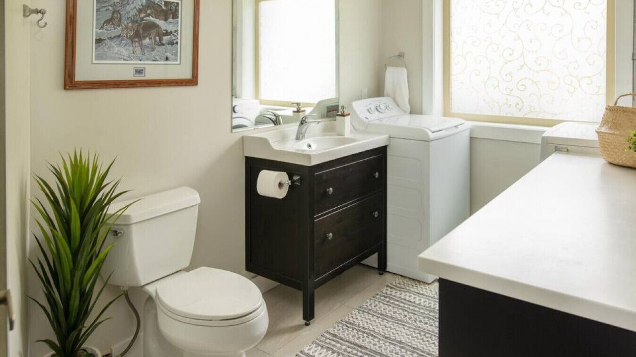 Photo of Bathroom in Big White Ski Resort