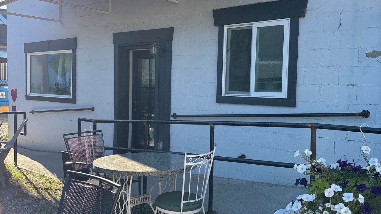 Photo of Outdoor in Armstrong