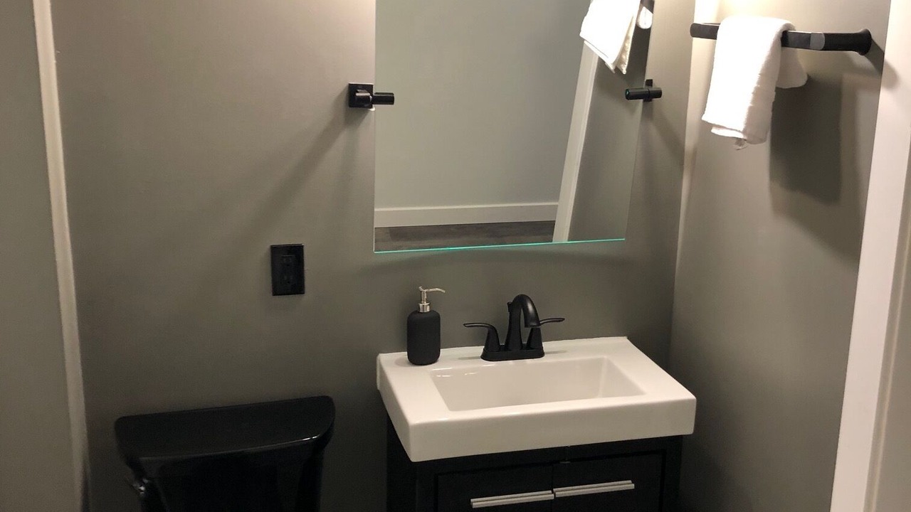 Photo of Bathroom in Courtenay
