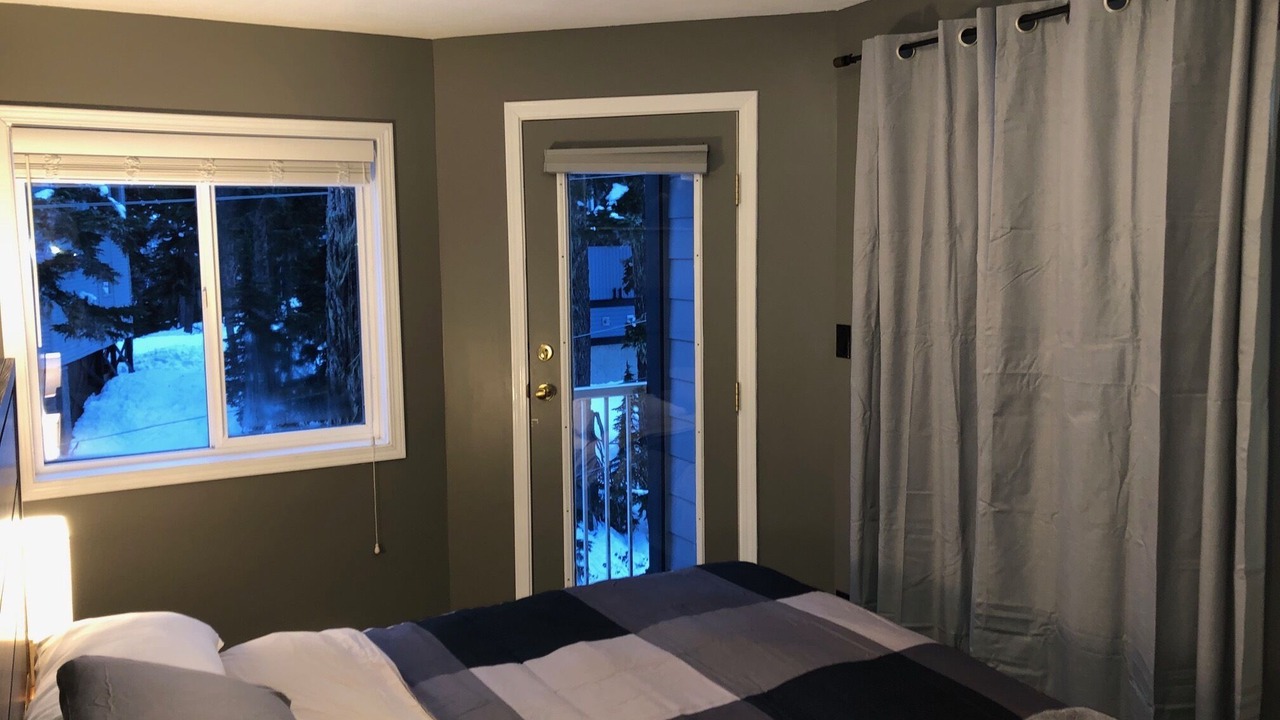 Photo of Bedroom in Courtenay