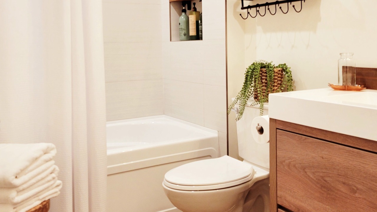 Photo of Bathroom in North Saanich