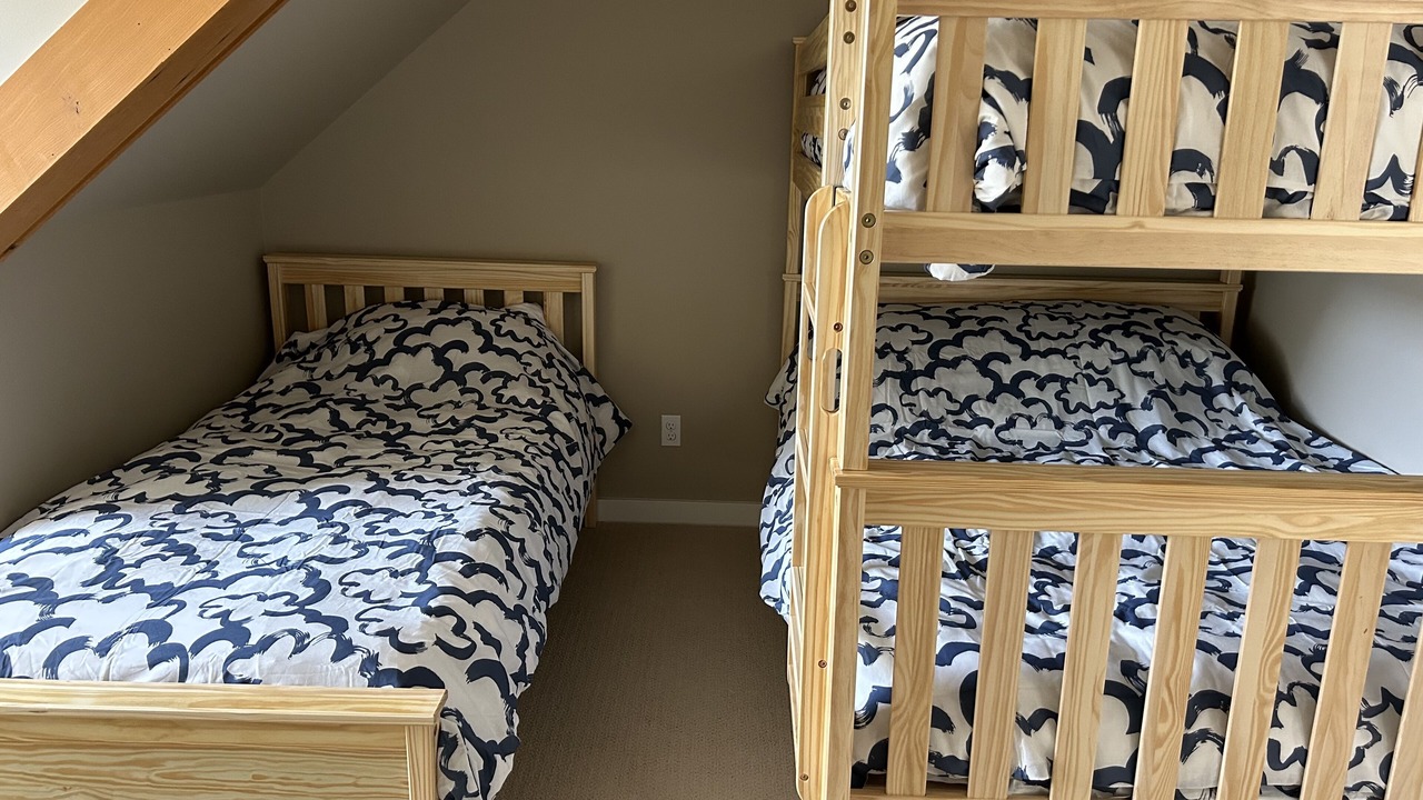 Photo of Bedroom in Lindell Beach