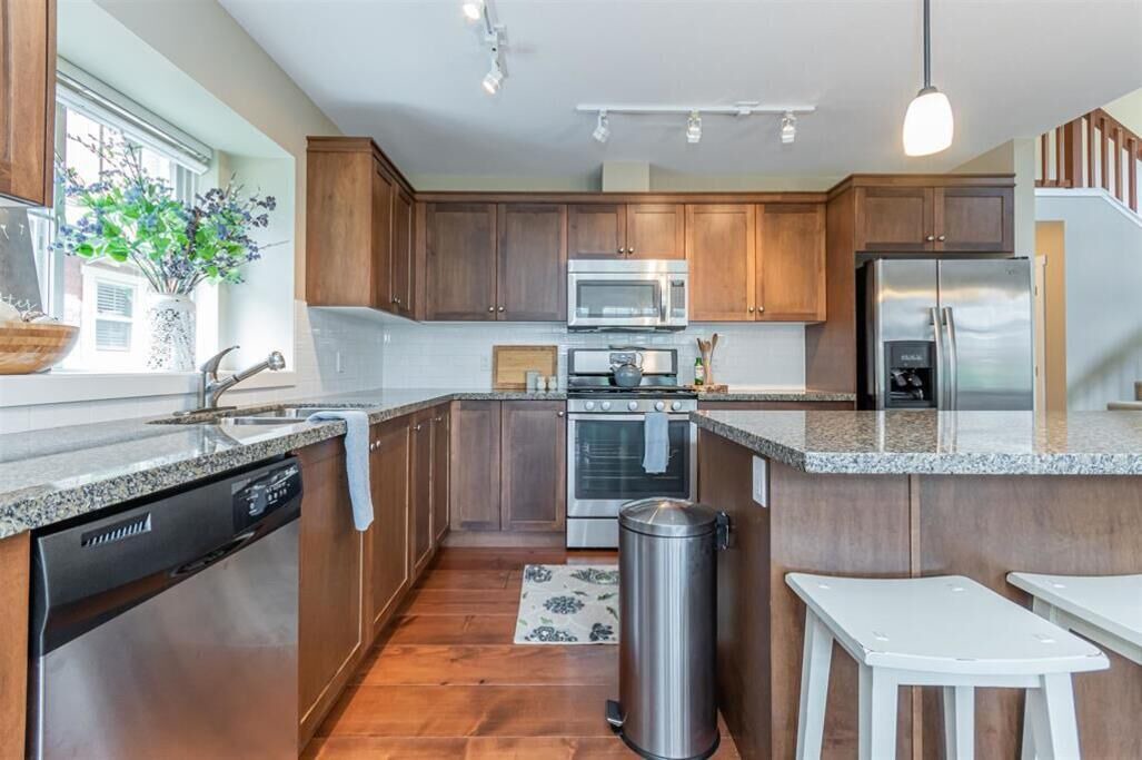 Photo of Kitchen in Lindell Beach