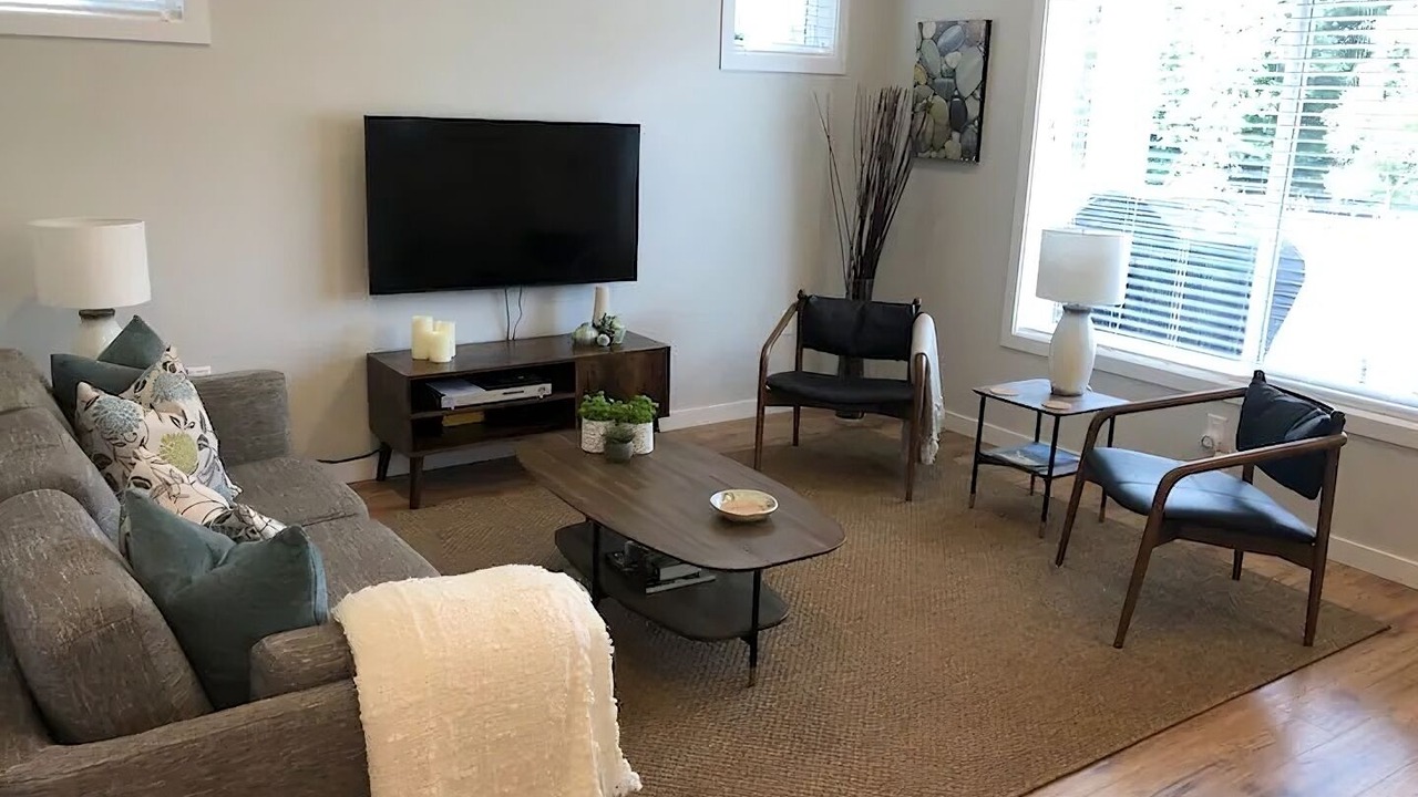 Photo of Livingroom in Okanagan-Similkameen