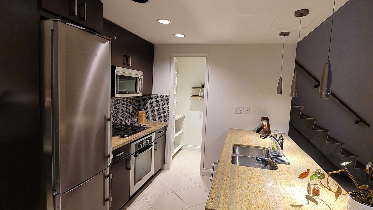 Photo of Kitchen in Lower Lonsdale