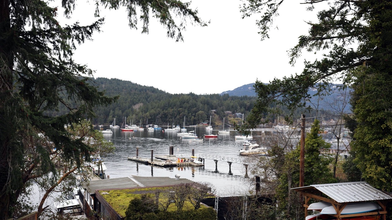 Photo of Others in Brentwood Bay