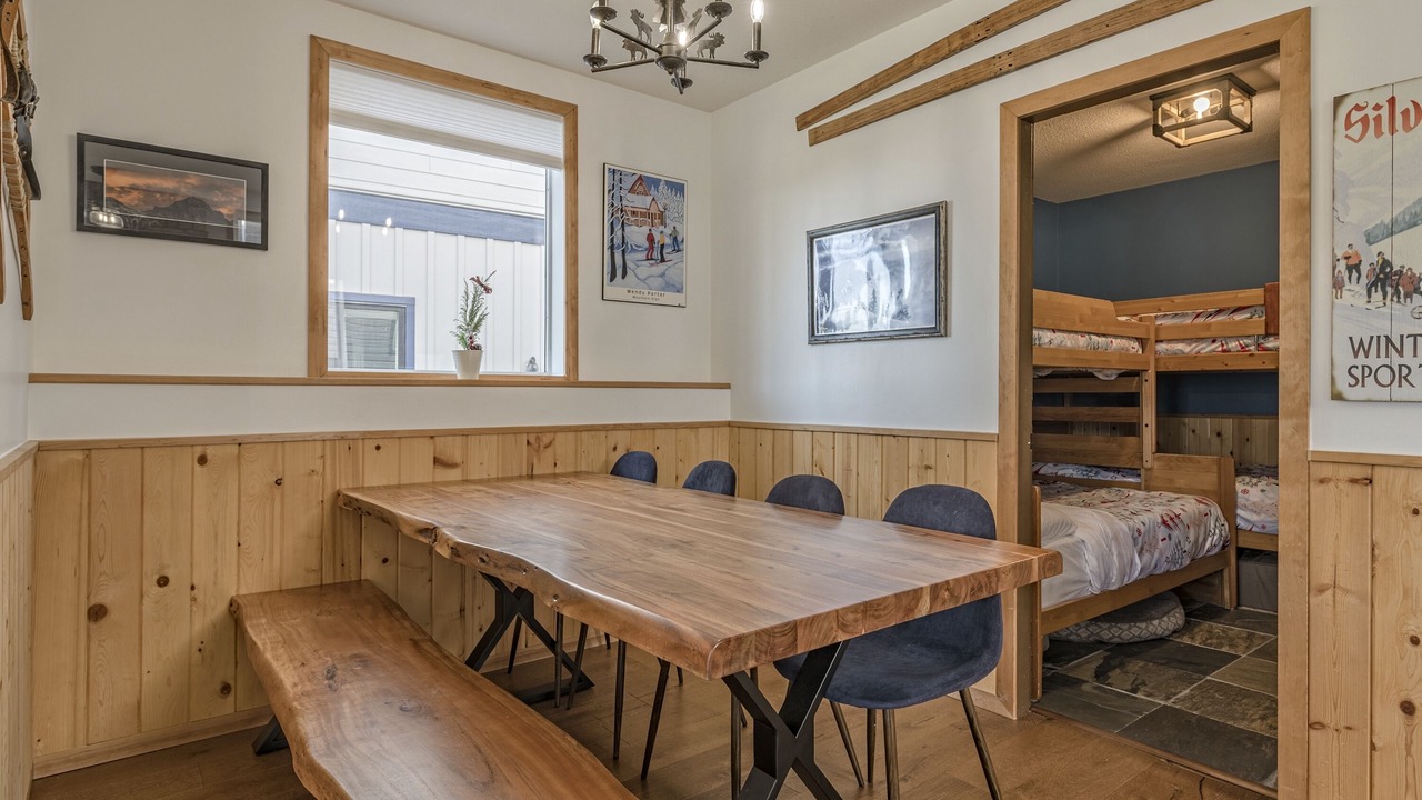 Photo of Bedroom in Silver Star Mountain