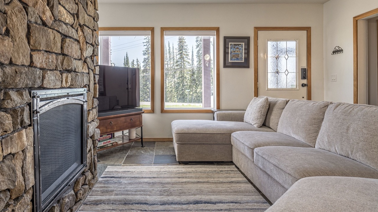 Photo of Bedroom in Silver Star Mountain