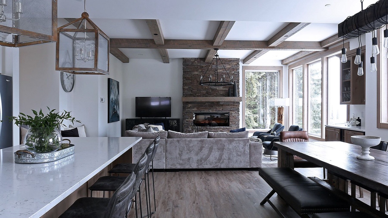 Photo of Livingroom in Silver Star Mountain