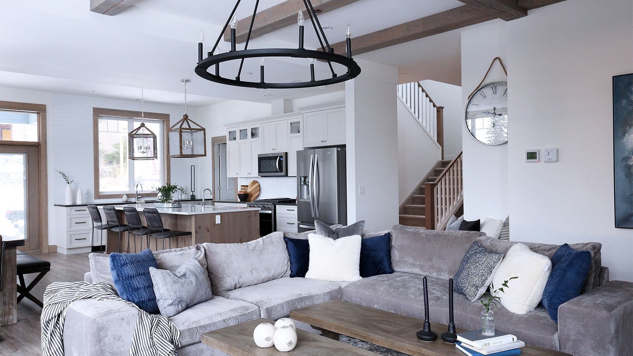 Photo of Livingroom in Silver Star Mountain