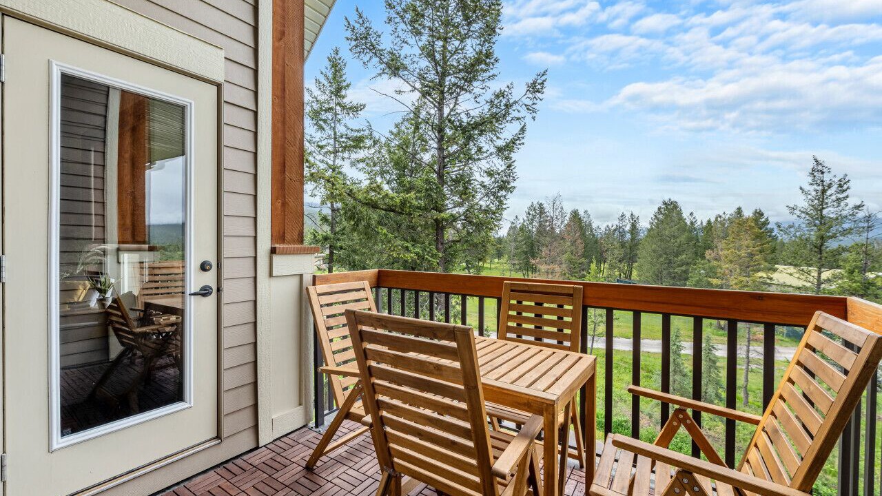 Photo of Patio Balcony in Radium Hot Springs