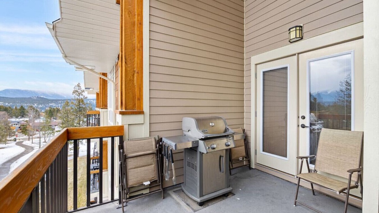 Photo of Patio Balcony in Radium Hot Springs