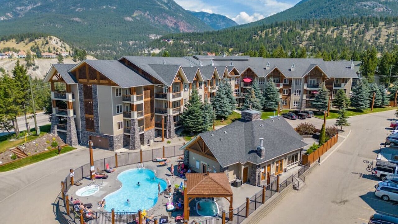 Photo of Outdoor in Radium Hot Springs