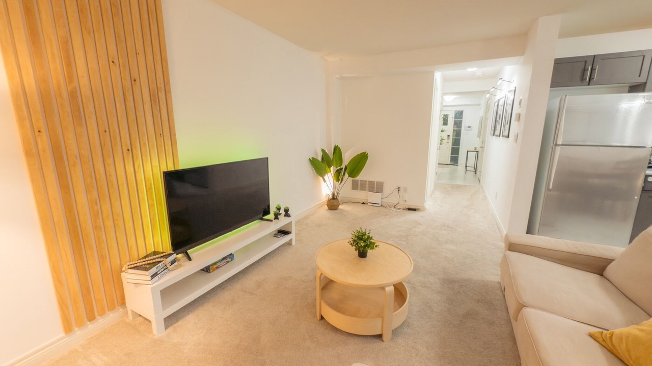 Photo of Livingroom in Welland