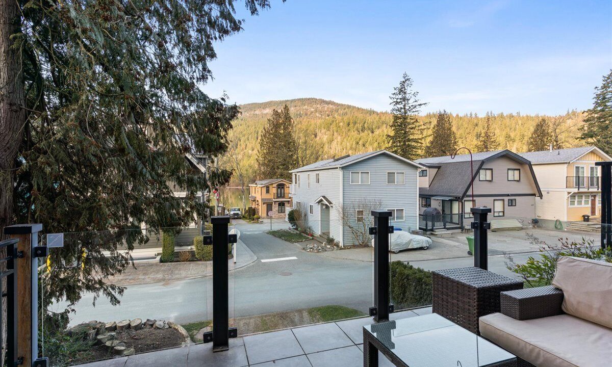 Photo of Patio Balcony in Cultus Lake