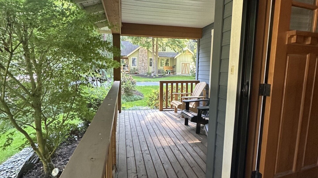 Photo of Patio Balcony in Lindell Beach