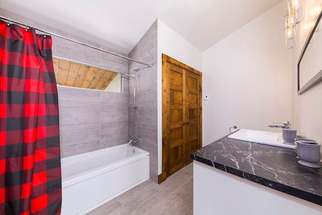 Photo of Bathroom in Les Eboulements