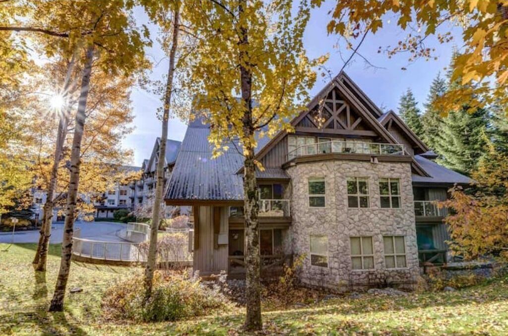 Photo of Outdoor in Upper Village