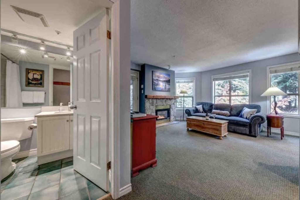 Photo of Livingroom in Upper Village