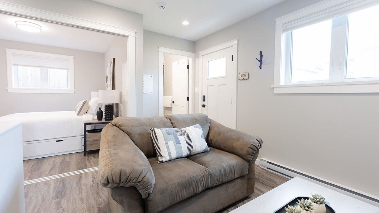 Photo of Bedroom in Saanich