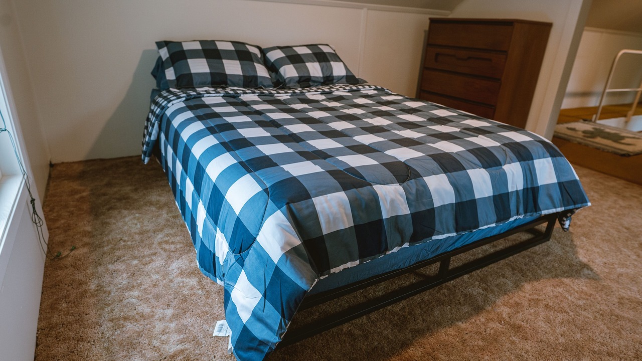 Photo of Bedroom in Port Renfrew